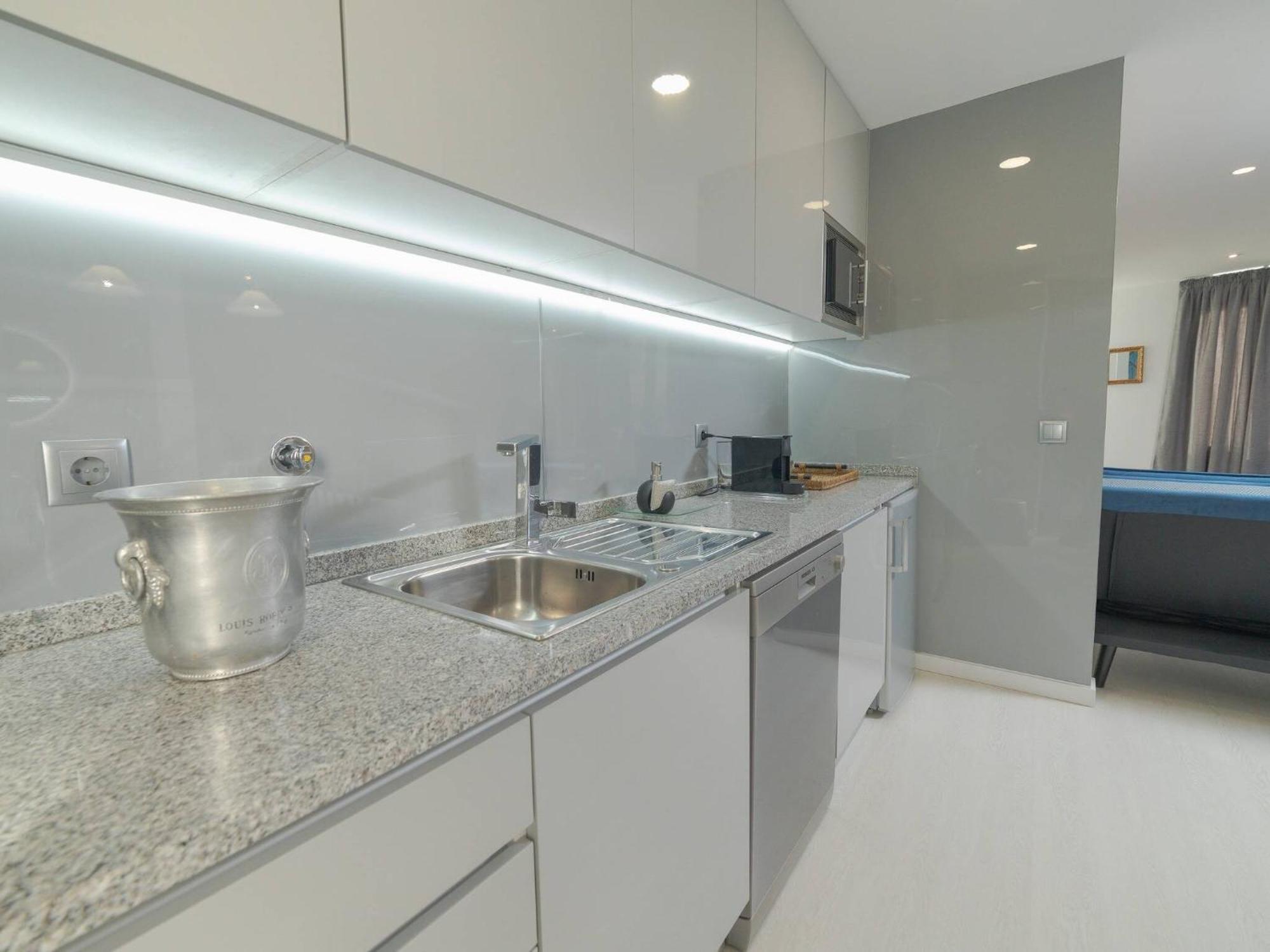 Вилла Oporto Guest - Maia House Экстерьер фото